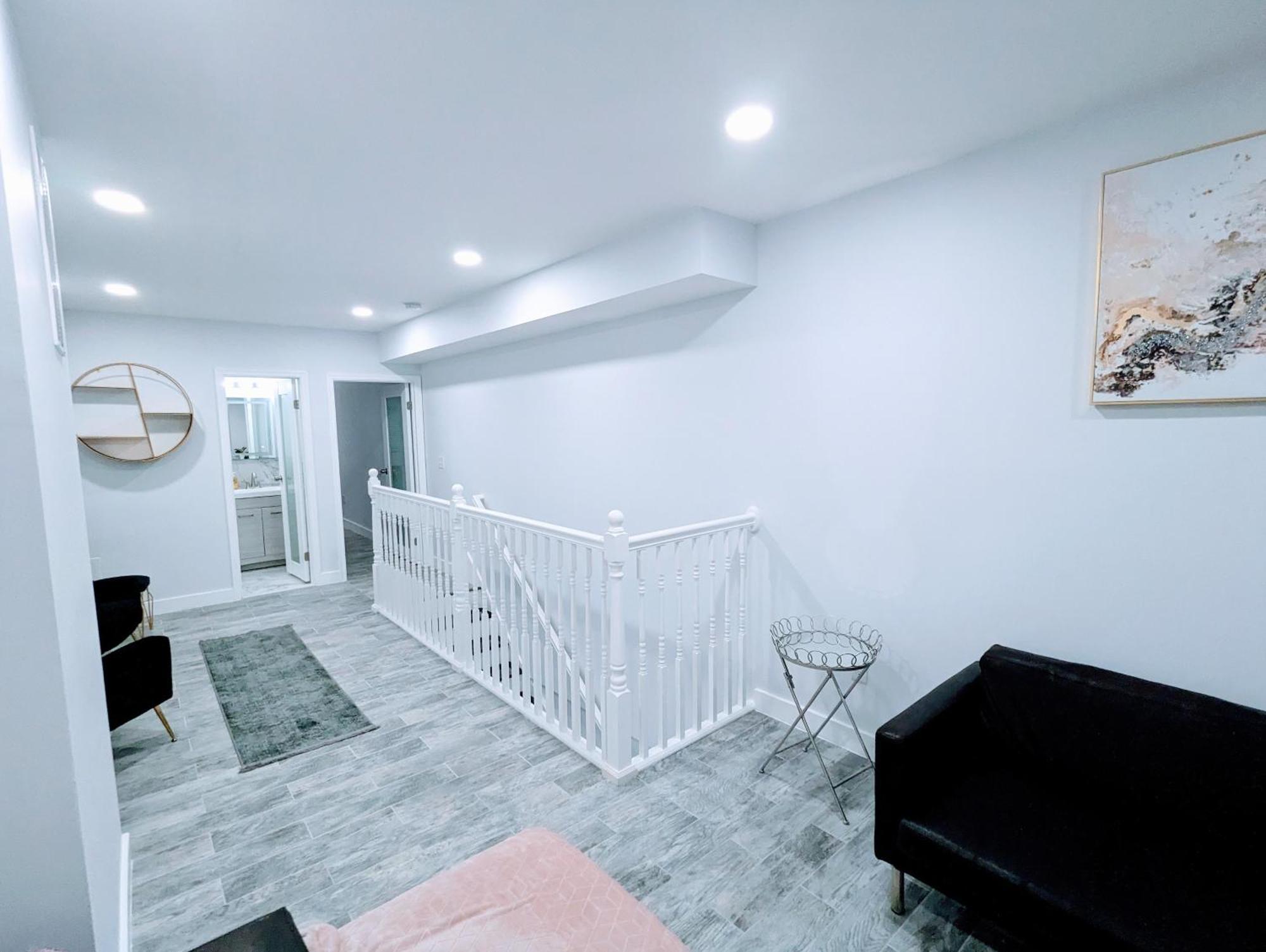 Luxurious 3 Bedroom With A Beautiful Balcony * Washington