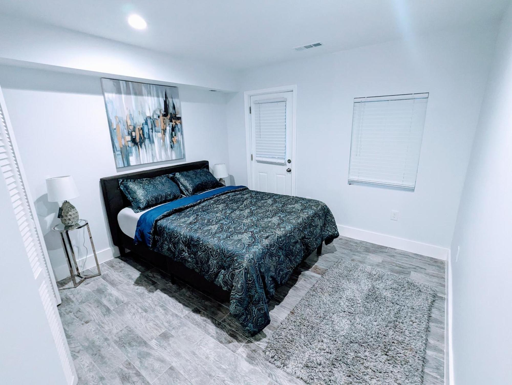 Luxurious 3 Bedroom With A Beautiful Balcony * Washington