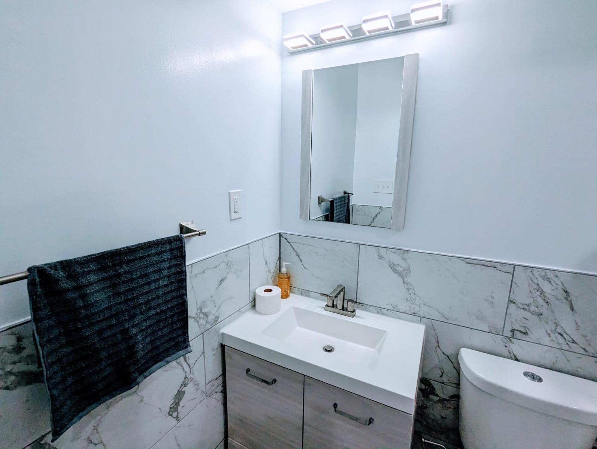 Luxurious 3 Bedroom With A Beautiful Balcony Apartment